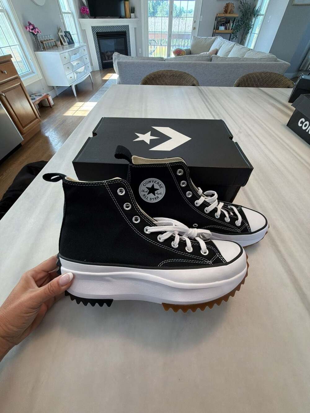 Converse Run Star Hike Hi Black White Gum 166800C Men's 9.5 / Women's 11